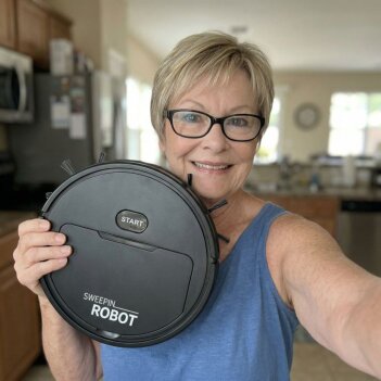 DustaPro Robot Vacuum image