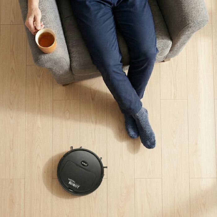 DustaPro Robot Vacuum image